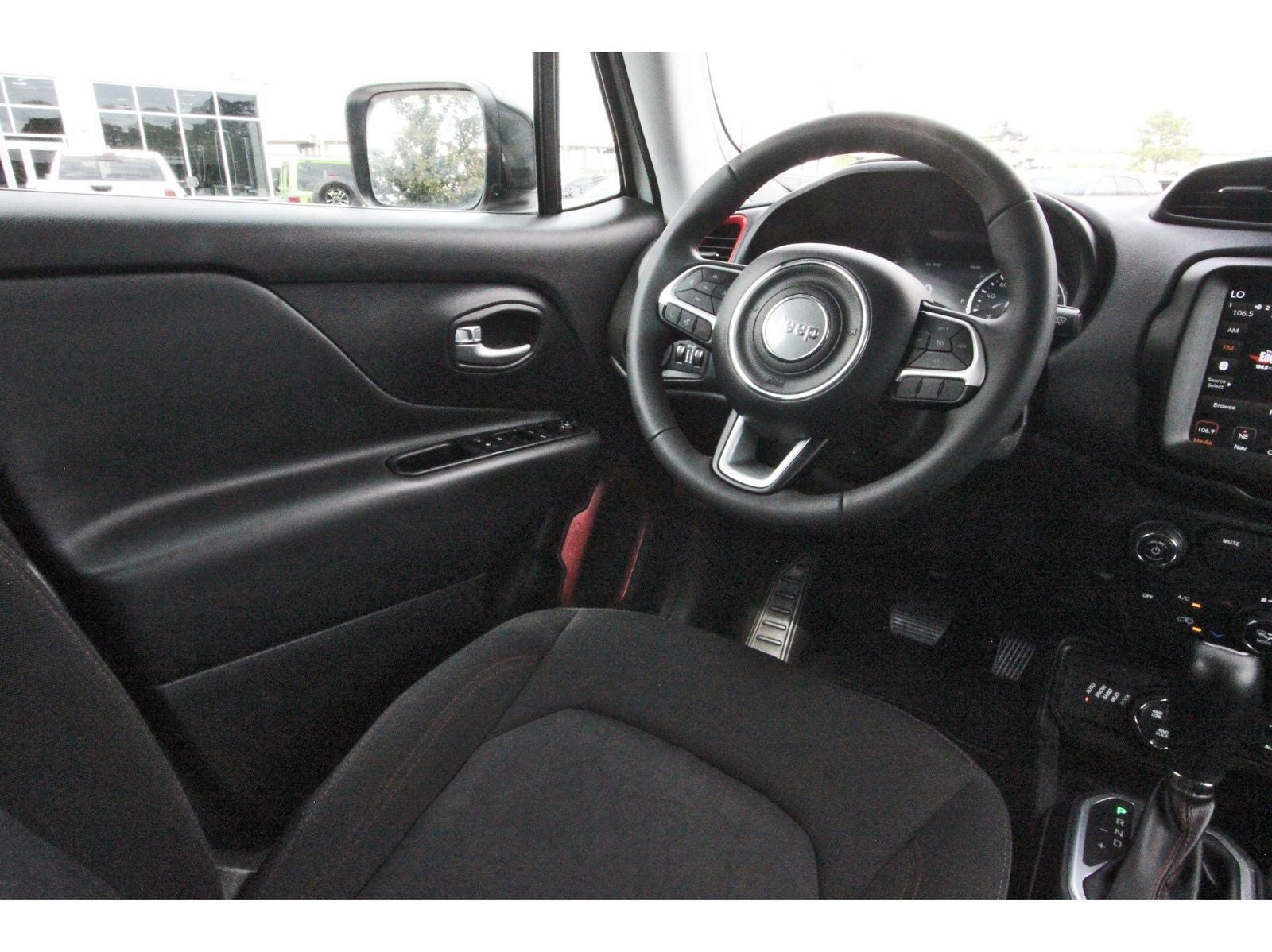 2023 Jeep Renegade Trailhawk